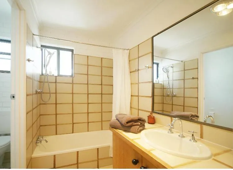 Illoura Noosa River Apartment 2 Bedroom And Study Noosaville 0*,